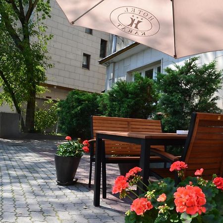 Karat Bed & Breakfast Варшава Екстериор снимка